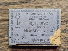 Key Brand Mustad and Sons #8 fishing hooks and box Norway
