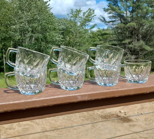 Vintage Anchor Hocking Crown Point Punch Cups Set of 7