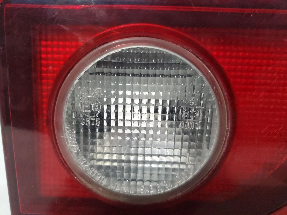 Оригинальная красная задняя отделочная панель для Mitsubishi 3000GT SOHC 1994 1995 1996 1997 1998 годов выпуска - Изображение 2 из 4