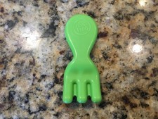 Leap Frog Shapes and Sharing green fork for picnic basket EC