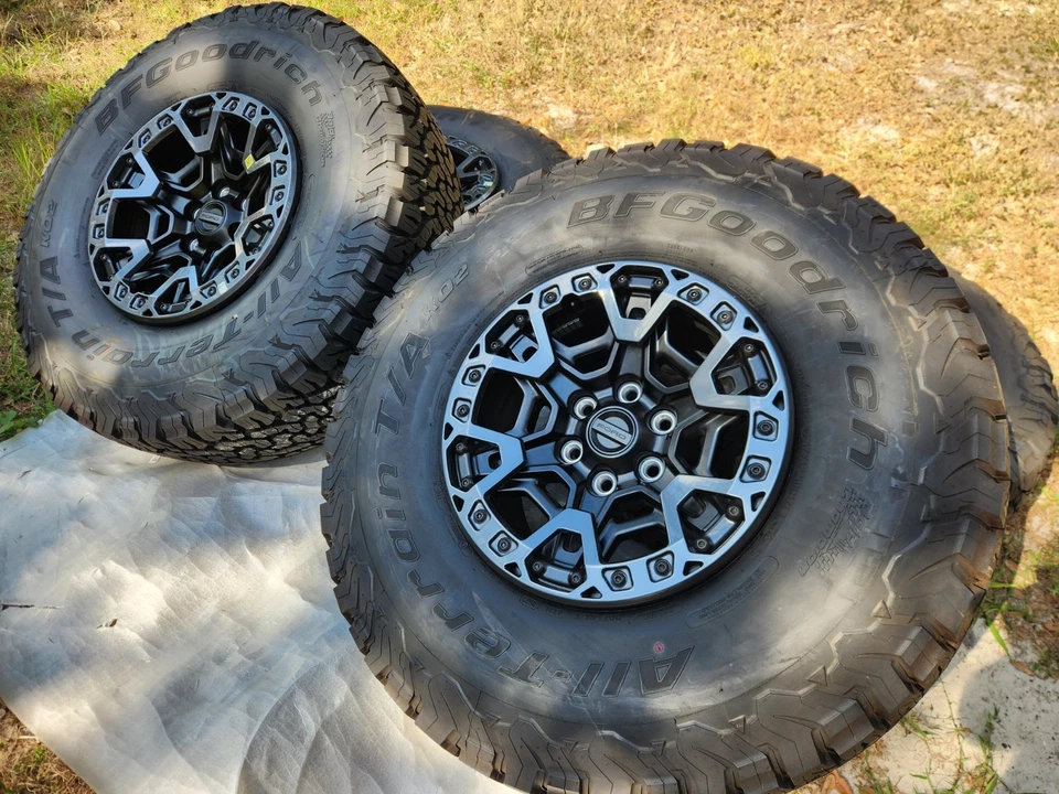 17" Ford F-150 Raptor Bronco R OEM BEADLOCK rims wheels 37" tires 2023 2024 NEW - Image 2 of 4