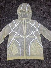 Nike Tech Pack Women's Translucent Reflective Jacket Yellow Size Medium Windbrea