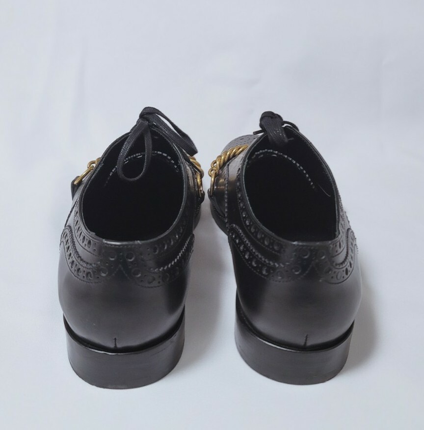 BURBERRY Men display picture 1
