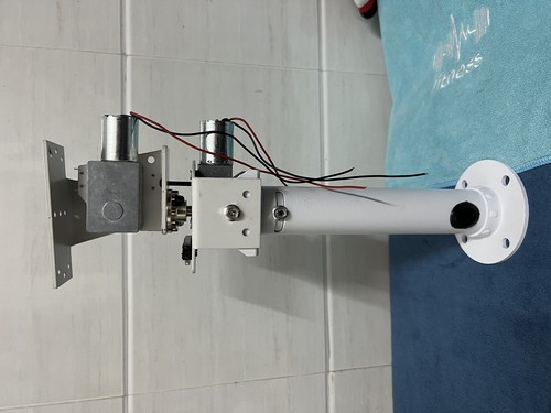 SUDEG DIY DC 30W twee-assige cardanische zonne-tracking bewakingsrobot hoog vermogen hoog koppel volledig metaal X assen Y assen slakkenmotor