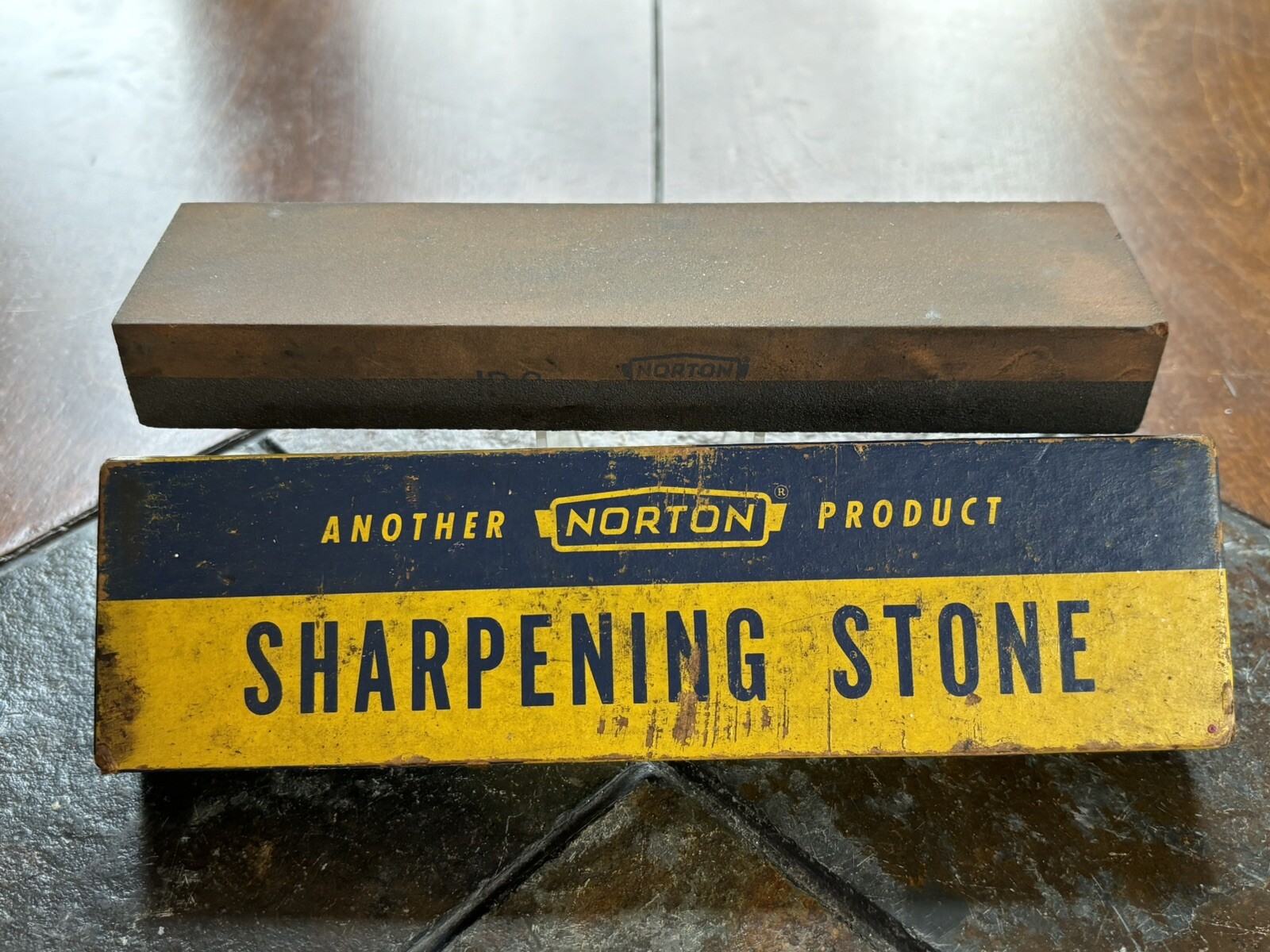 Vintage Combination Bench India Sharpening Stone Norton USA IB8 In Box