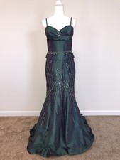 Rina Di Montella Emerald Swarovski Crystal Beaded Mermaid Gown/Shawl Size 10 NWT