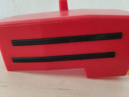 Zierseitenteil für die Motorhaube für den Traktor von PIKO, Anker ZT 300, Ersatz