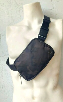 OG Lululemon Everywhere Belt Bag 1L Woodland Camo Gator 