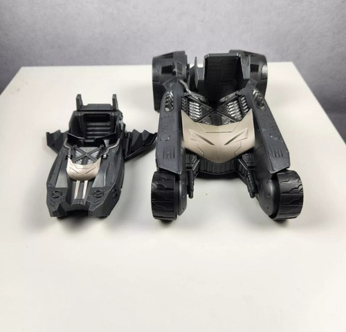 Batman Caped Crusader Batmobile 2 in 1 Vehicle DC Comics Spin Master 67810 - Picture 12 of 15