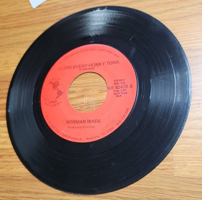 Norman Wade This Ole Country Boy Gets Right/Close Every Honky Tonk 7'' 45rpm