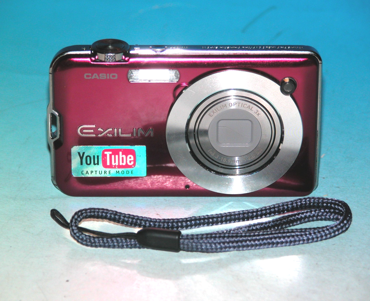 Casio EXILIM CARD EX-S10 10.1MP Digital Camera - Red #1719