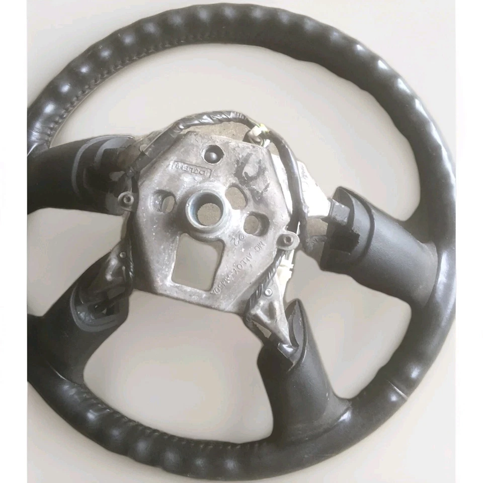 03-06 GMC Sierra Yukon Chevrolet Silverado Tahoe Steering Wheel OEM W/ Buttons - Image 2 of 4