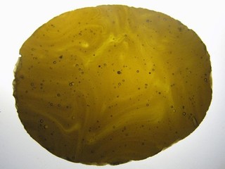 Bicolite (estimado a partir de 710.000 años de impacto) Rebanada translúcida