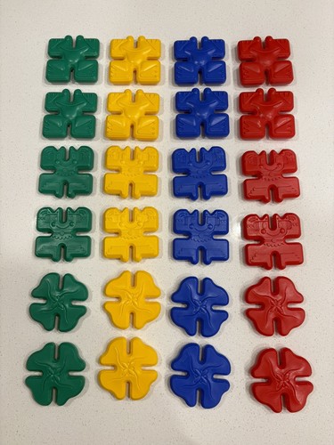 Vintage Discovery Toys Frogs & Princes Construction Toy Set 24 Pieces Complete - Picture 4 of 4