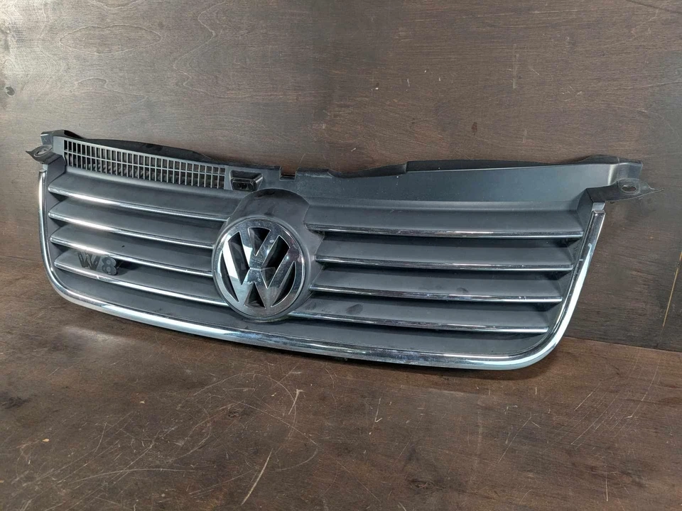 Volkswagen Passat 2002-2004 parrilla superior central delantera 4,0 L W8 * falta pestaña Foto 3 de 4