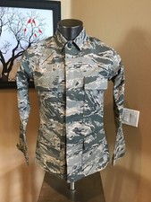 New with tag U.S. AIR FORCE OFFICIAL Men's Camo Utility Jacket Uniform Size 34 L