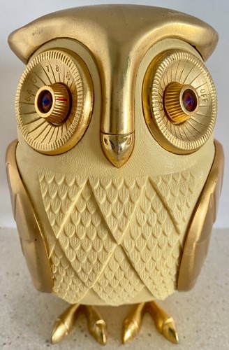 Vtg Midnight Owl BUBO AM Transistor Radio Made in Japan 1960s MCM - Watch Video