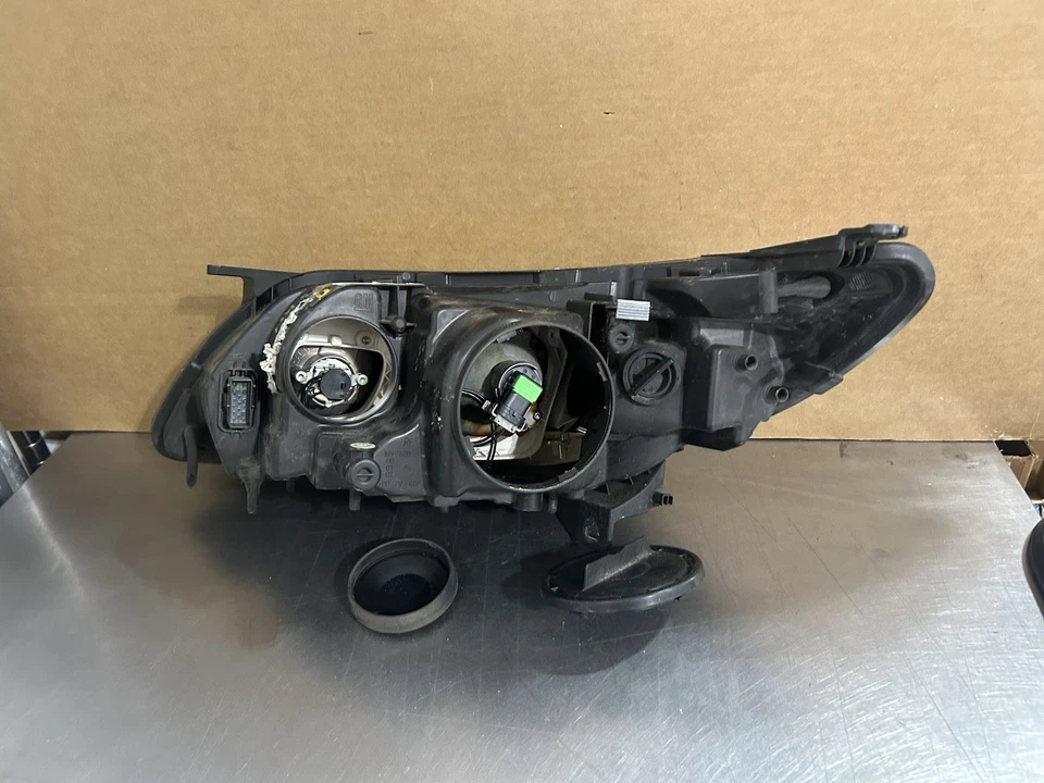 ✅2008 -2011 Saab 9-3 Right Passenger Side Headlight Xenon  HID OEM - Image 3 of 4