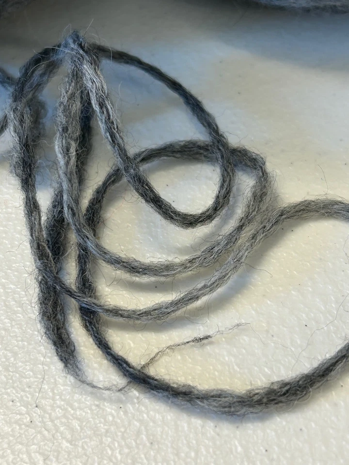 Lot 2 Cone Spool #5 NOVELTY SOFT Alpaca Wool Yarn w/Nylon 1lb 4oz 568gr 5105 C - Image 2 of 4