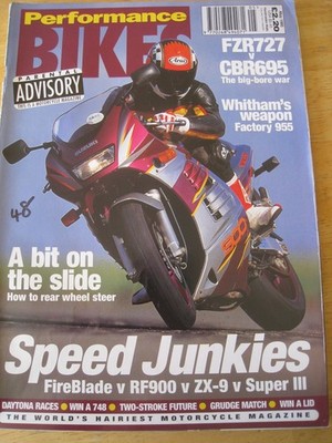 PERFORMANCE BIKES MAY 1995 SPEED JUNKIES FIREBLADE RF900 FZR727 CBR695 TWO-STROK