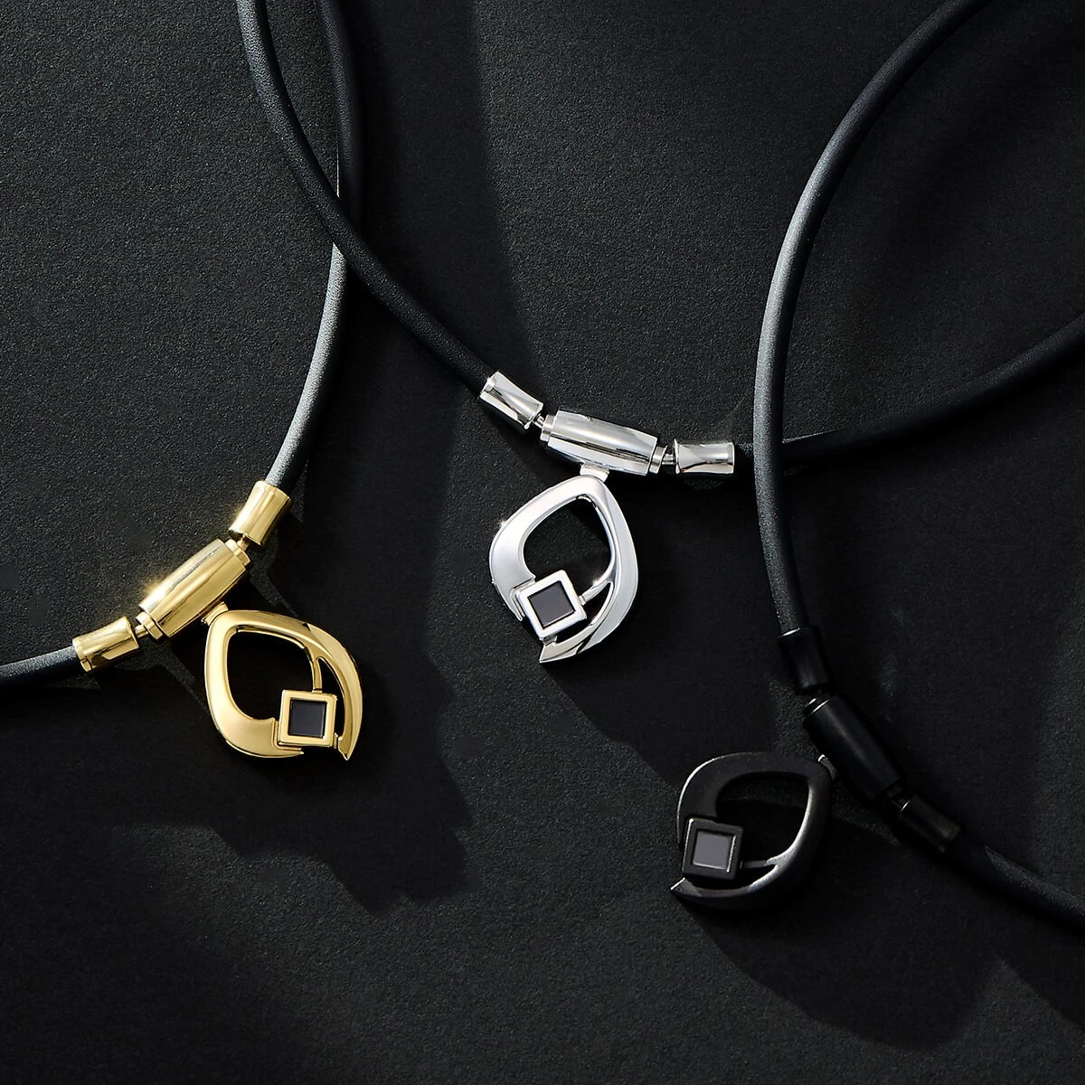 Colantotte Necklace Magnetic Therapy for sale - eBay