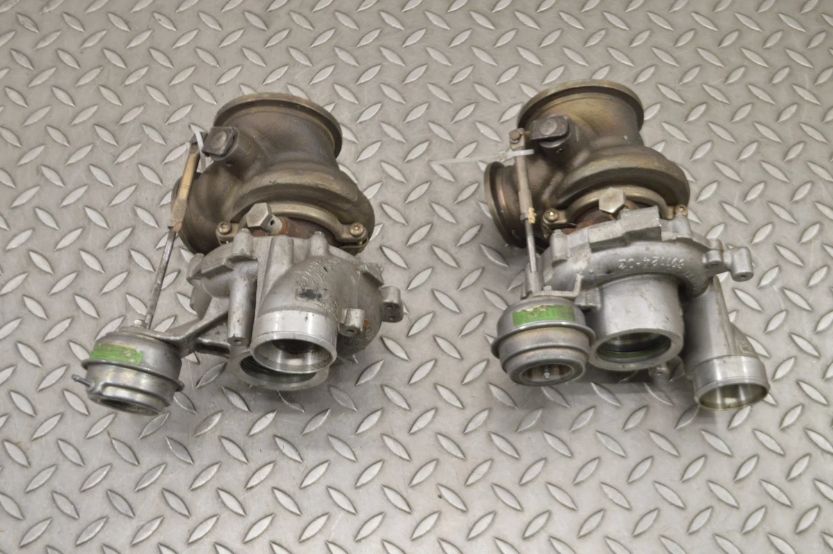 BMW 5 F10 M5 2014 RHD Turbo Turbocharger Pair 7846918 7846919  