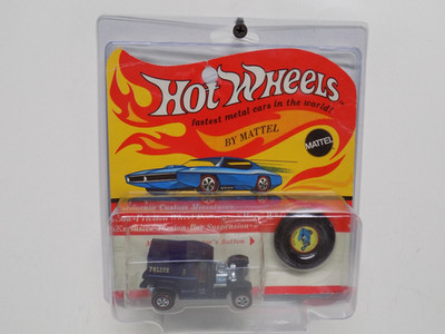 Hot Wheels - ORIGINAL REDLINE  - CARDED - PADDY WAGON