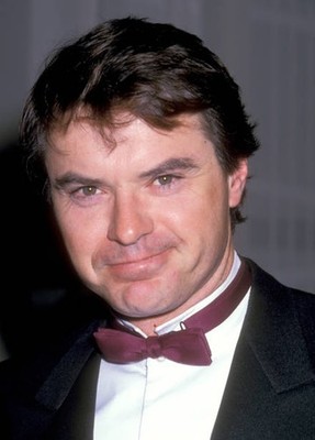 Robert Urich attends The Tel Aviv Foundation Gala Honoring R - 1989 Old Photo