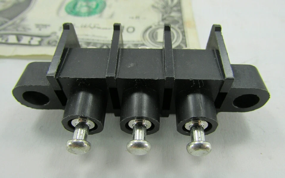 2 Bussmann Magnum 3-Pole Screw Terminal Blocks 50A 300V B38 Short Turret Barrier - Image 2 of 4