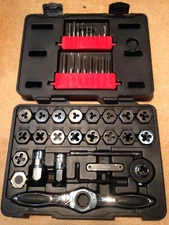 GEARWRENCH 3885 - 42 Pc. SAE Ratcheting Tap and Die Set