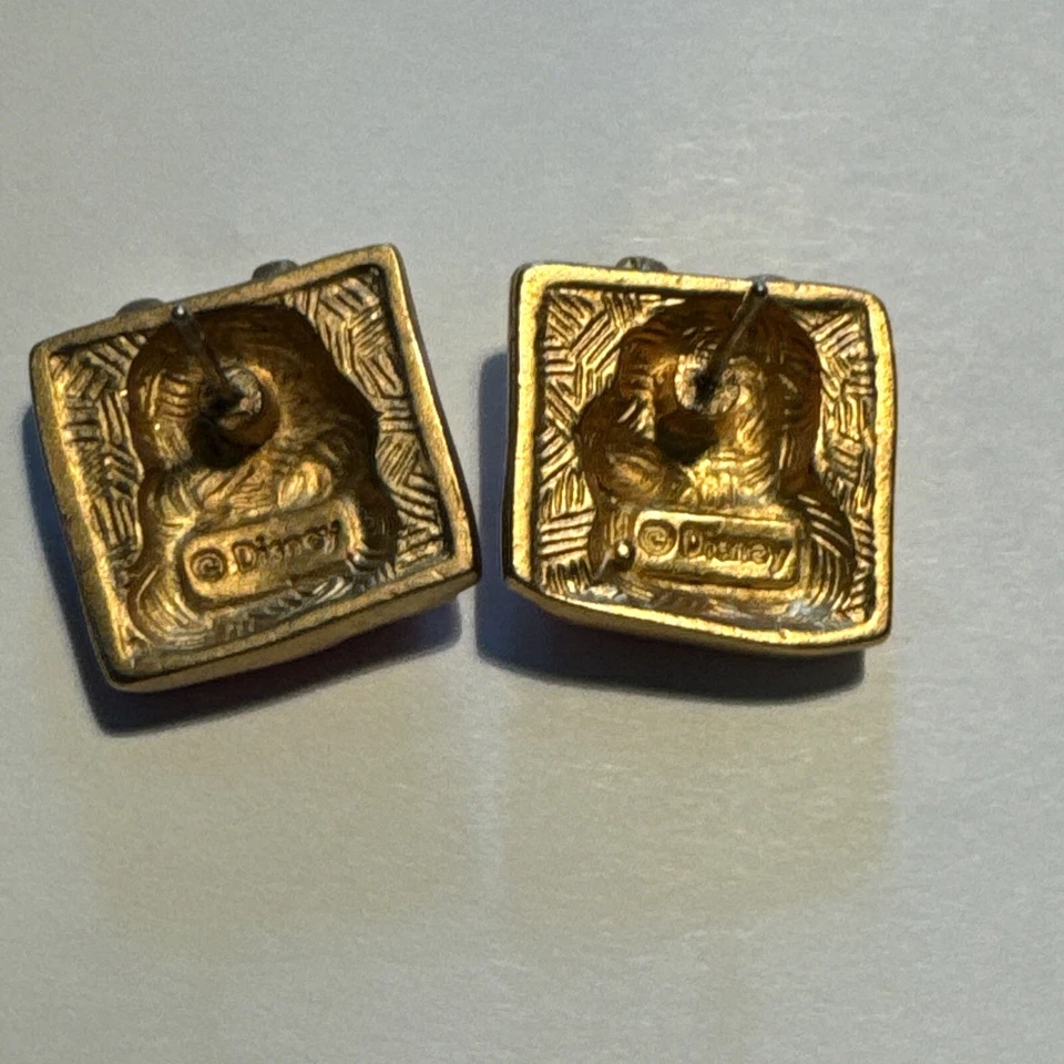 DISNEY 3D Gold & Enamel WINNIE THE POOH Pierced Stud Earrings - Image 4 of 4