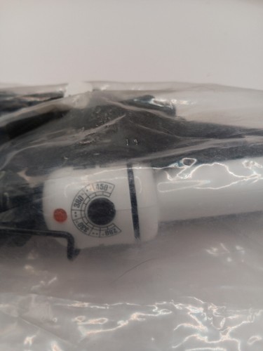 HOT TOOLS Professional Nano Ceramic Extra Long Tapered Curling Iron for Shiny Cu - Picture 2 of 3
