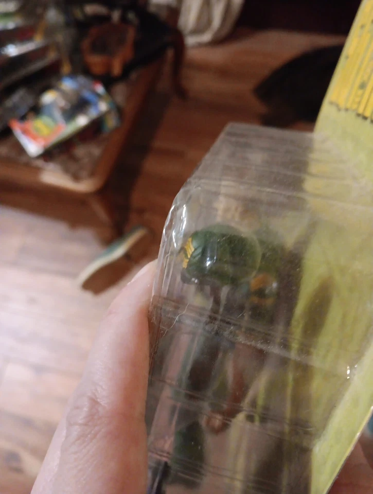 Figura de acción DC Direct Our Fighting Forces Sgt Rock 2002 6,5" casco de pistola RARO Foto 4 de 4