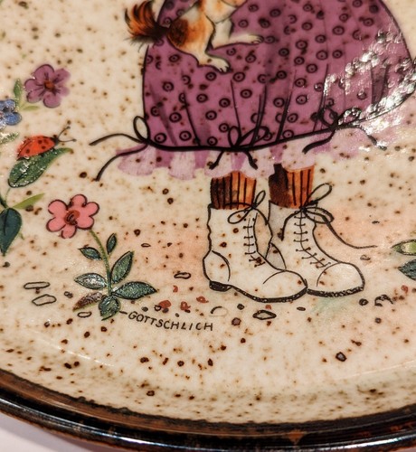 Adorable Gisela Gottschlich Plate Purbeck Art Pottery England - Girl & Puppy - Bild 8 von 8