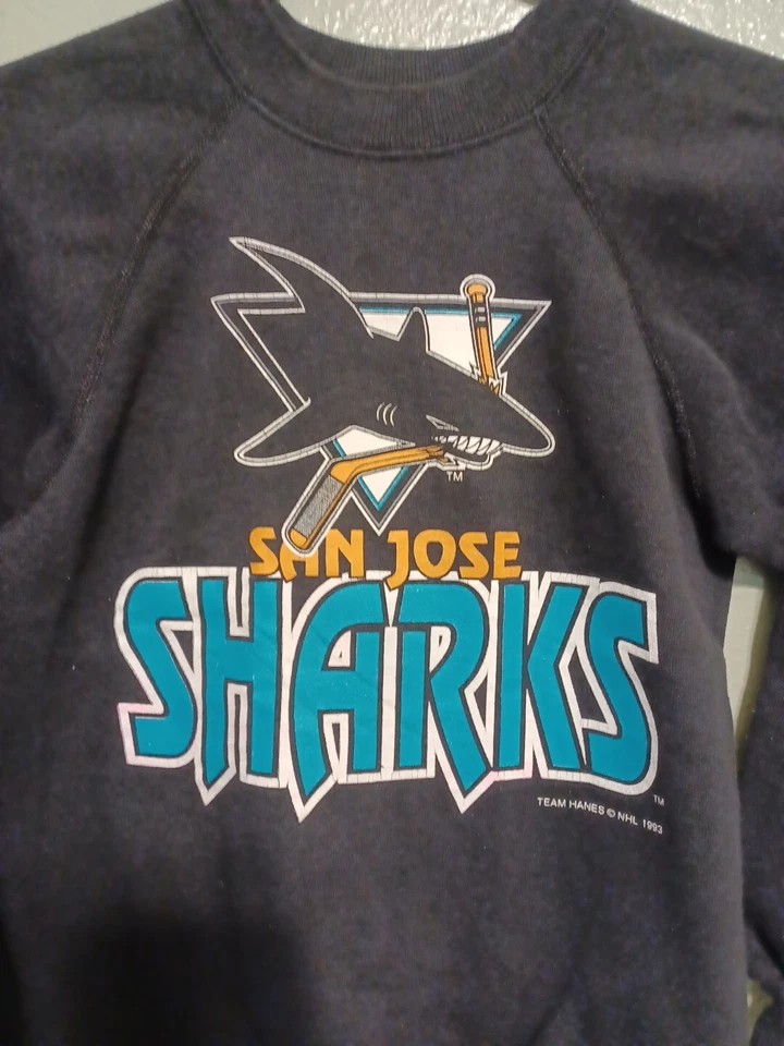 VINTAGE Kids/youth SAN JOSE SHARKS SWEATSHIRT BLACK CREWNECK Size Medium (10-12) - Image 2 of 4