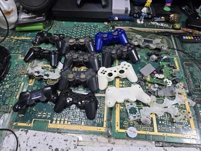 Sony PS3 DEFECTIVE DONOR EXACT-BROKE-APART Controllers LOT #1-PARTS-SEE ALL