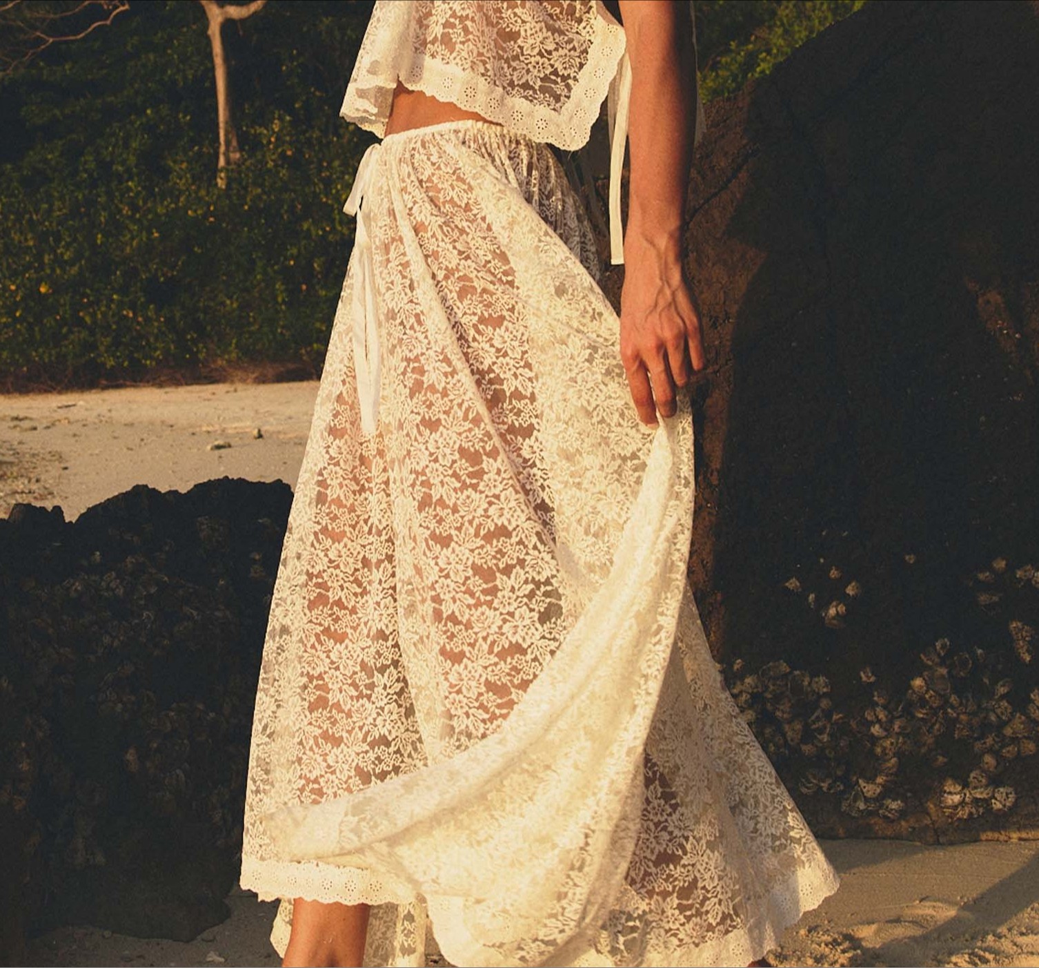 Women Doen Lace Slim Fit A-line Embellished Midi Skirt
