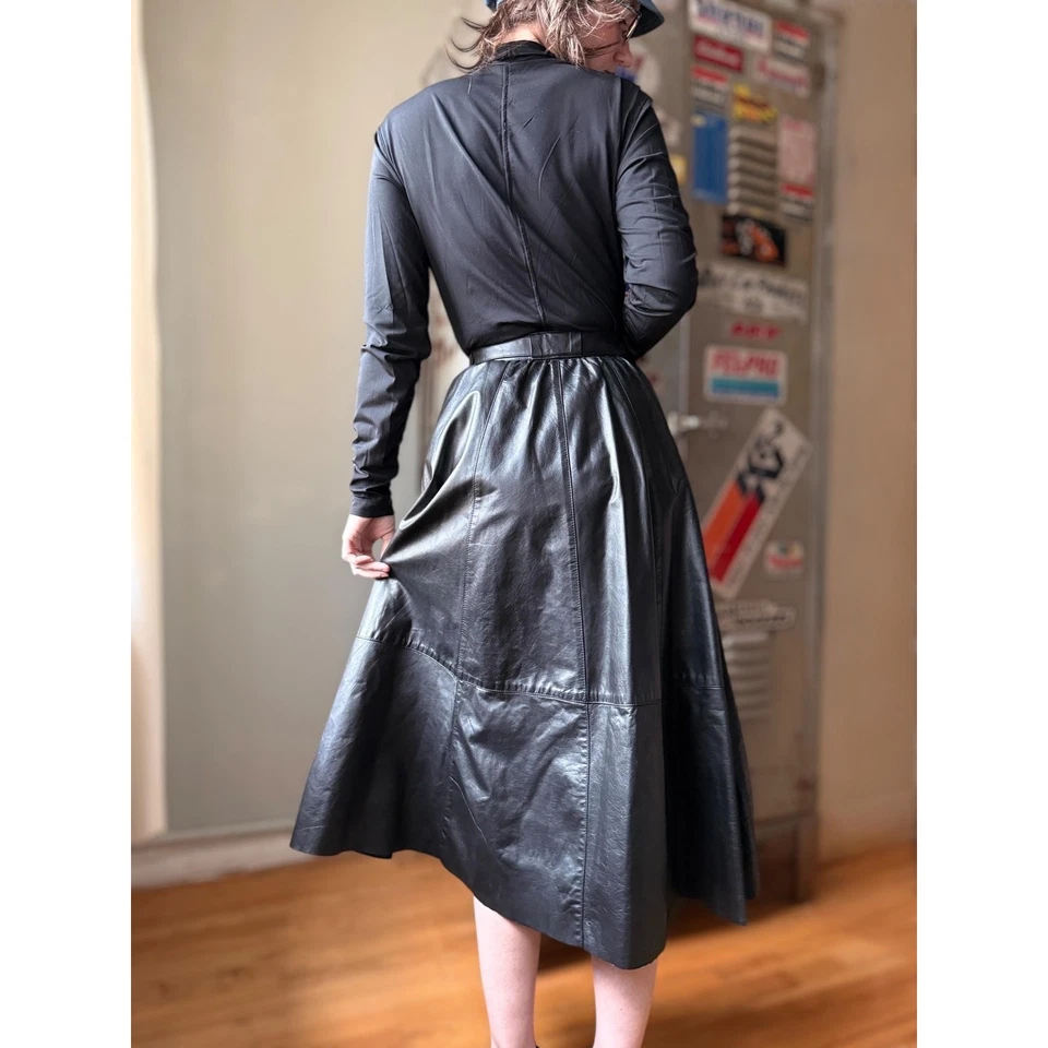 Vintage 70s Long Leather Skirt | High-Waist A-Line Full Skirt Black | Size 4/XS - Image 3 of 4
