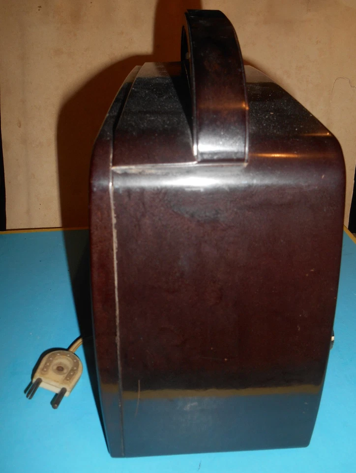 Radiola Poste de radio portatif type RA395AB, en bakélite brune TSF ANCIEN - Photo 4/4
