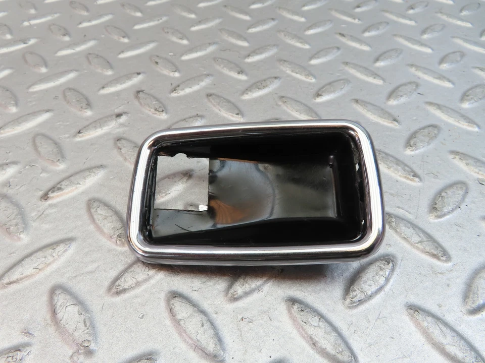 ⚙9611⚙ Mercedes-Benz C123 280CE Coupe Chrome Frame For Door Opener 1087660611 - Image 3 of 4