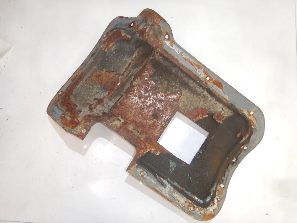 Jeep Grand Wagoneer 84-91 Tan Manual Transmission Tunnel Floor Cover Plate - Изображение 2 из 4