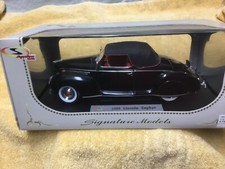 NIB 1:18 Scale Die Cast Car Signature Model 1939 Lincoln Zephyr - Black