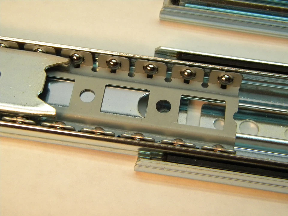 Fulterer 9708 Ball Bearing 14 in. Drawer Slides, full extension 8 Pairs - Image 3 of 4