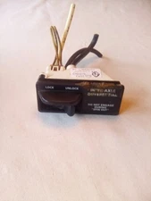 Freightliner 3235L-1 Inter Axle Differential Switch