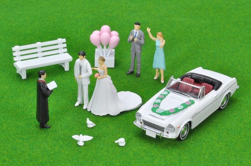 Diorama Collection 64 1/64# Car Snap 13a Wedding (Datsun 1600 sports included) A - Picture 3 of 12