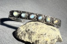 Unique Pick Natural Teal  Luster Labradorite Silver-plated Bracelet
