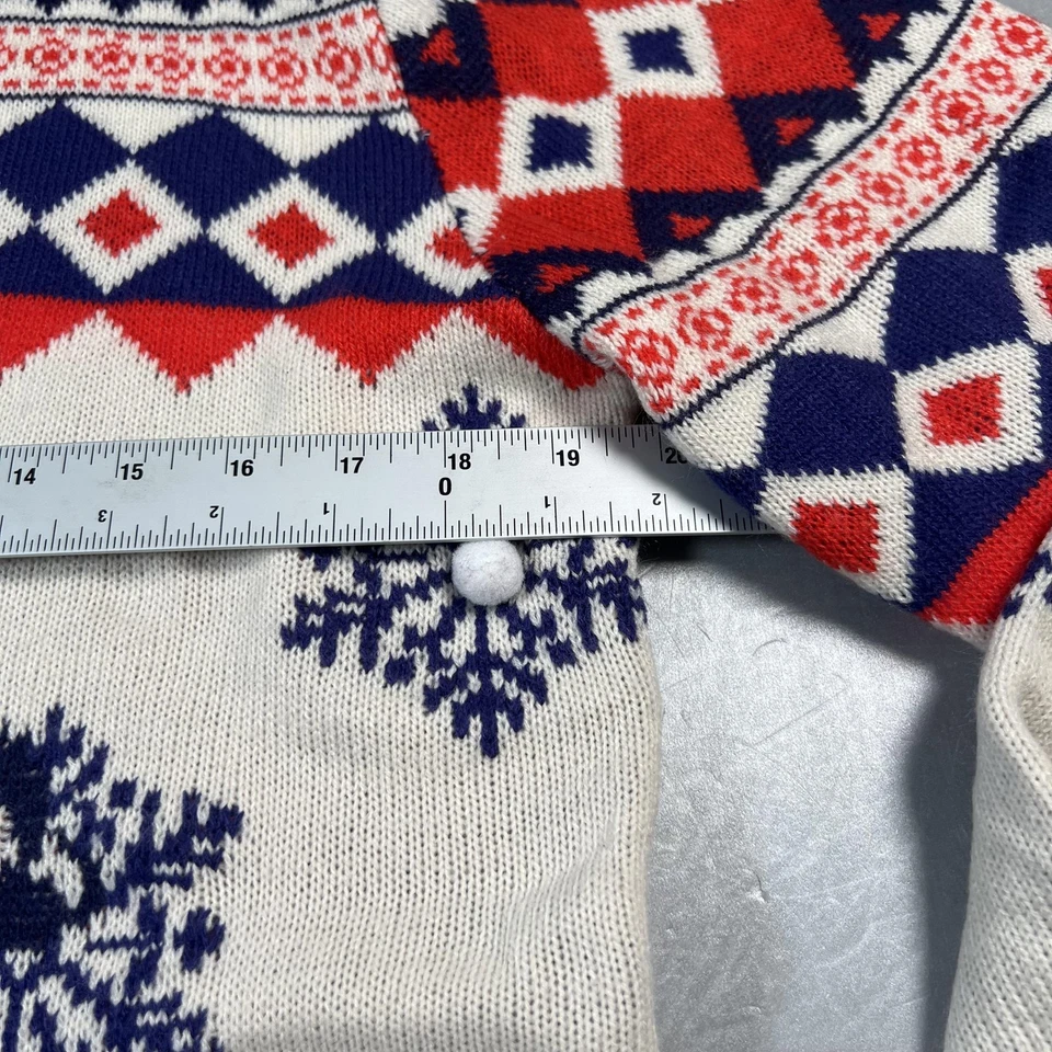 Peanuts Puffer Ugly Christmas Sweater Mens M Red White Snoopy Pom Pom - Image 4 of 4