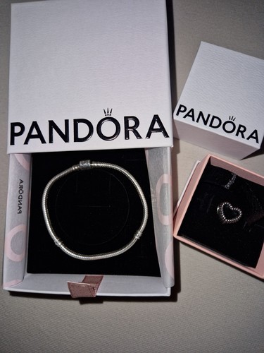 Pandora Armband Moments, 19 cm, plus Charm Herz - Bild 1 von 3
