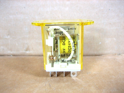 IDEC RH2B-UT   Relay  DC24V   NEW