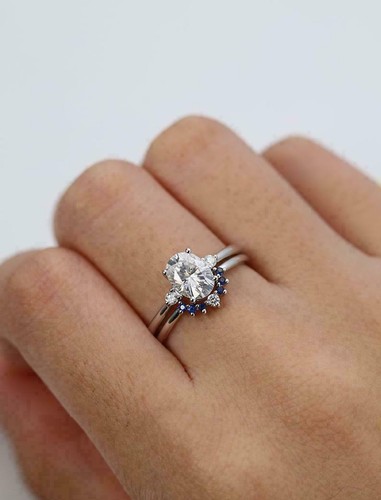 1.75Ct Oval Simulated Diamond Engagement Bridal Ring Set 14K White Gold Plated - 第 4/6 張圖片